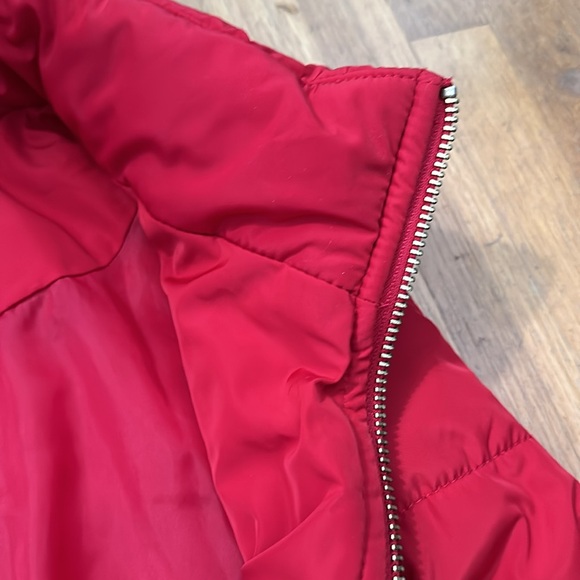 *last chance!!* MICHAEL Michael Kors | Women’s red vest with gold zipper - Picture 12 of 16